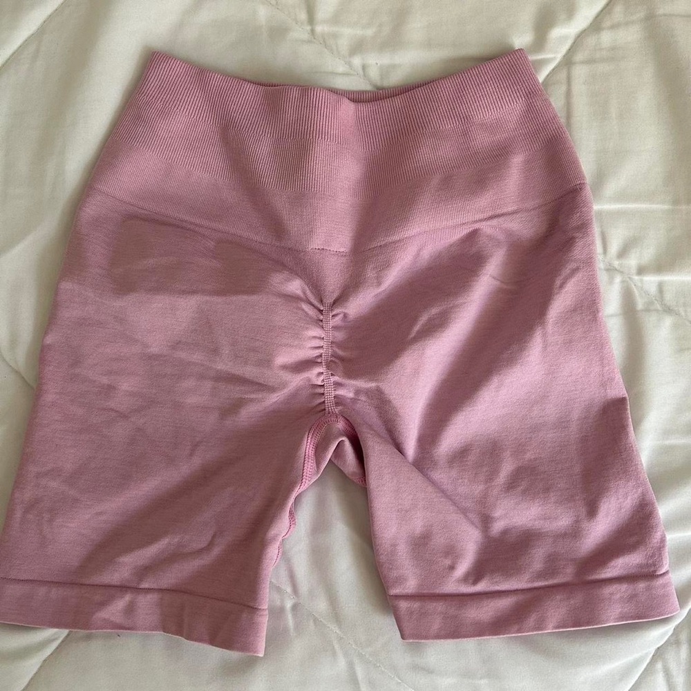 Yeoreo Amazon scrunch workout shorts